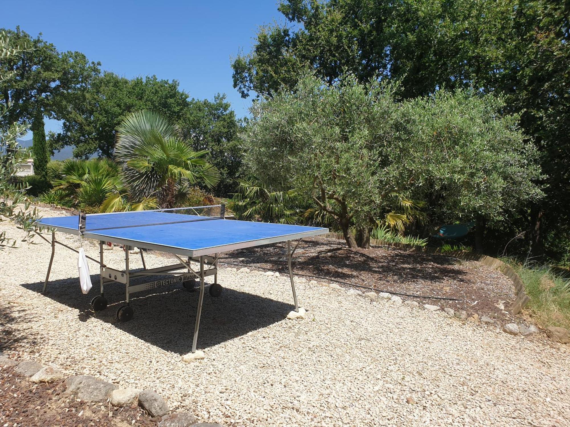 Chambre D'Hotes La Tour-dʼAigues Eksteriør billede